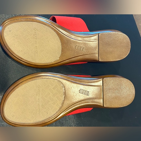 Ladies Red Strap Sandals with Box, 71/2 - Picture 5 of 7